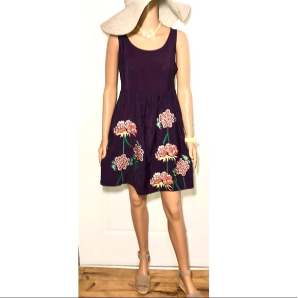 Ya floral embroidered sleeveless Purple Dress Large - Picture 1 of 8